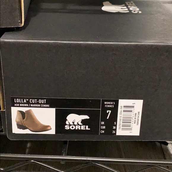 NEW • Sorel • Lolla Cut Out Ankle Booties Brown - Picture 4 of 6